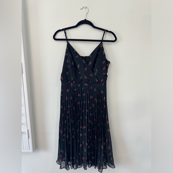 Lulu’s Midi Pleated Black Rose Dress - XL - Picture 1 of 2
